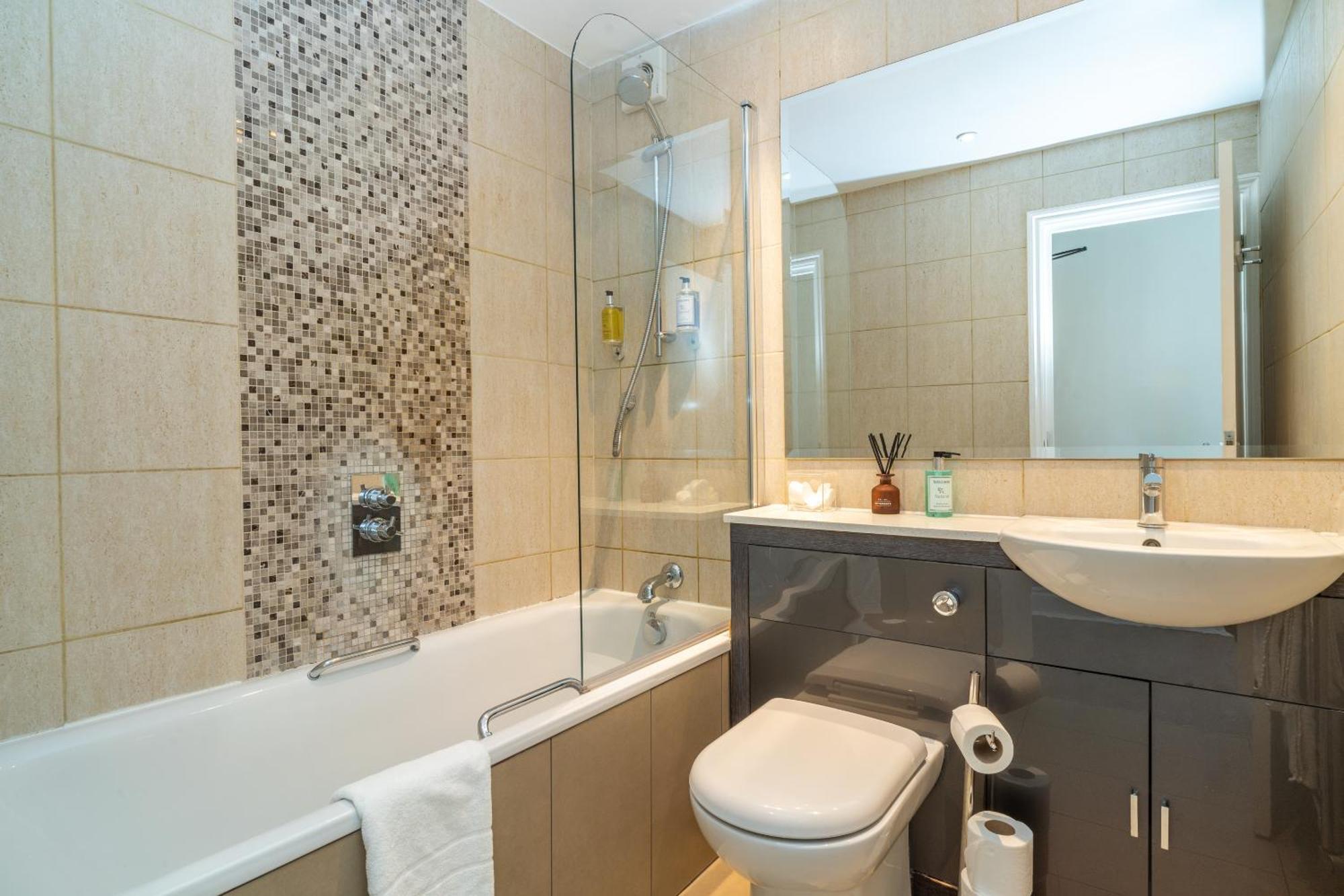 Croft Court Hotel London Rum bild